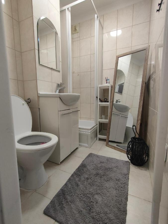 Ferienwohnung Apartament Szmaragdowy Centrum Warschau Exterior foto