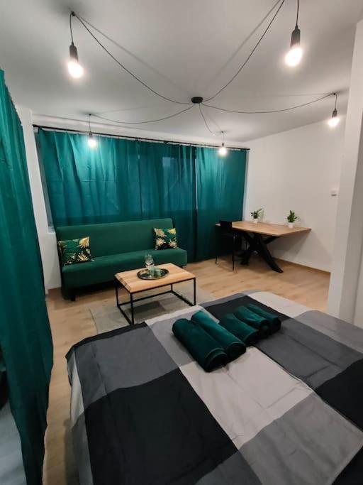 Ferienwohnung Apartament Szmaragdowy Centrum Warschau Exterior foto